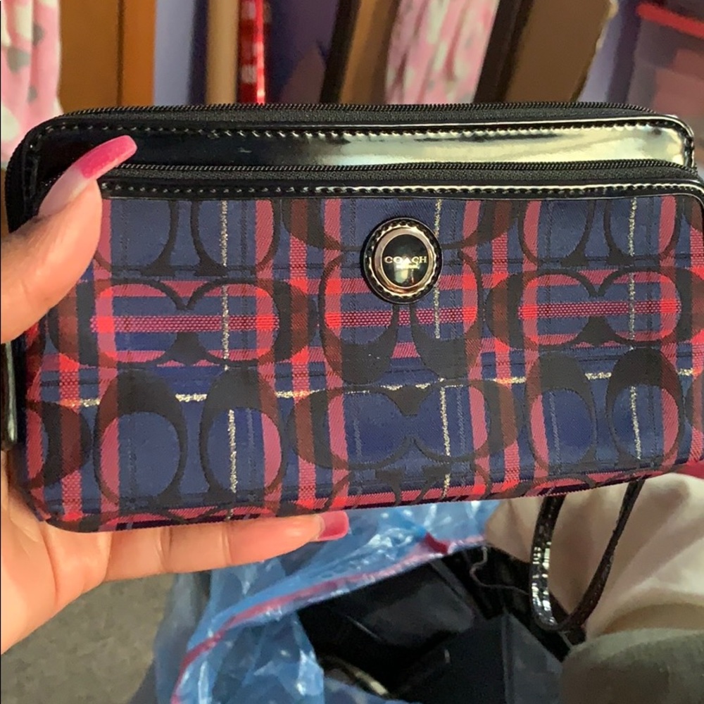 Coach zip around wristlet wallet - Picture 2 of 7